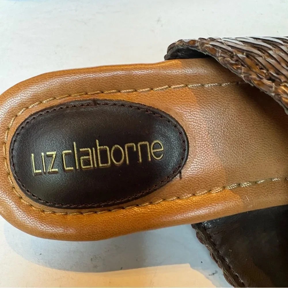 Liz Claiborne Women's Elegant Brown Wedge Sandals Thong Style Size 6M